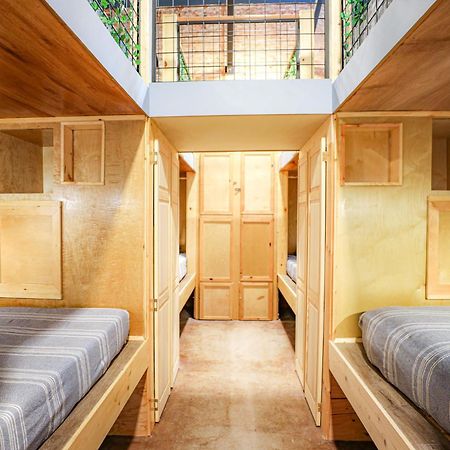 Social Stays - Santa Barbara'S First Hostel On State Street Exterior foto