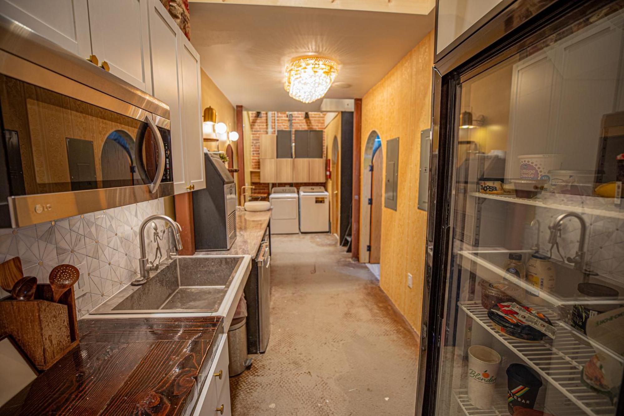 Social Stays - Santa Barbara'S First Hostel On State Street Exterior foto